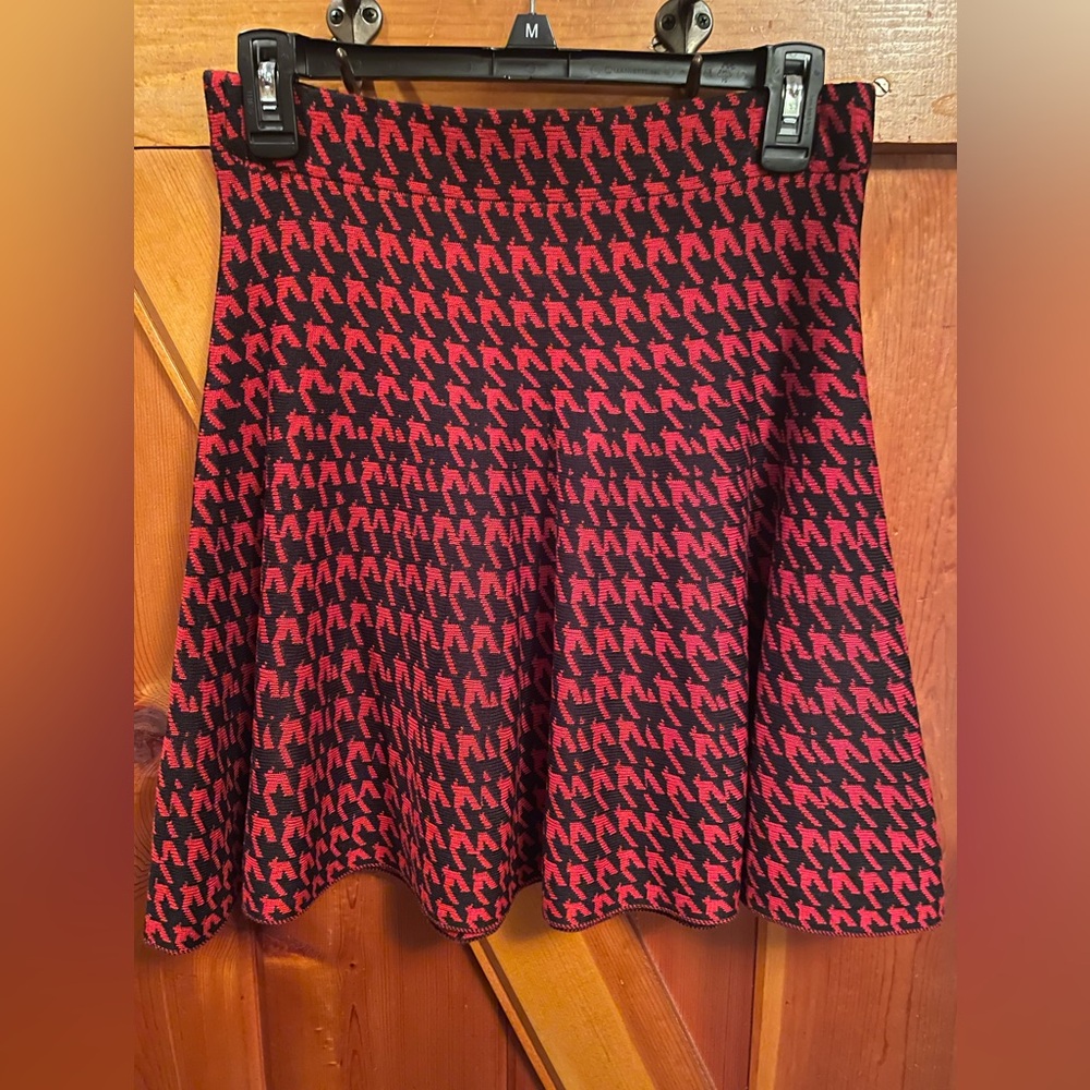 Candies juniors acrylic skirt. Red& black. Small. Excellent condition